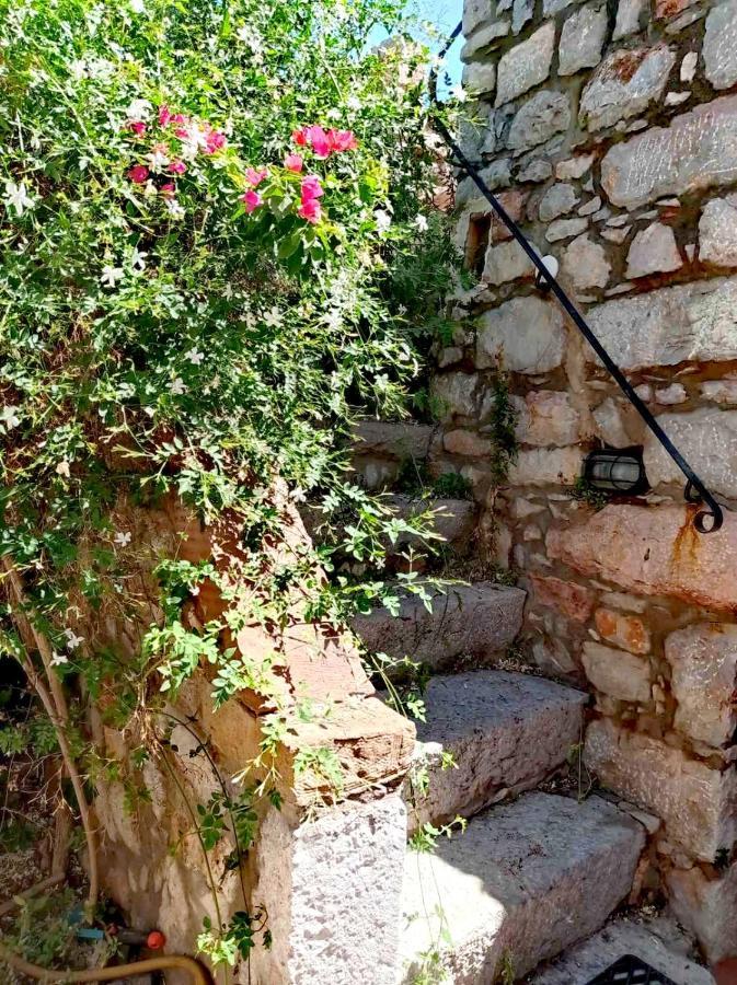 치오스 Traditional Stone House In Chios 빌라 외부 사진